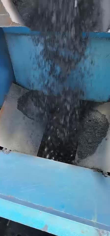 型煤球团厂生产视频日产一千吨建杰粘合剂