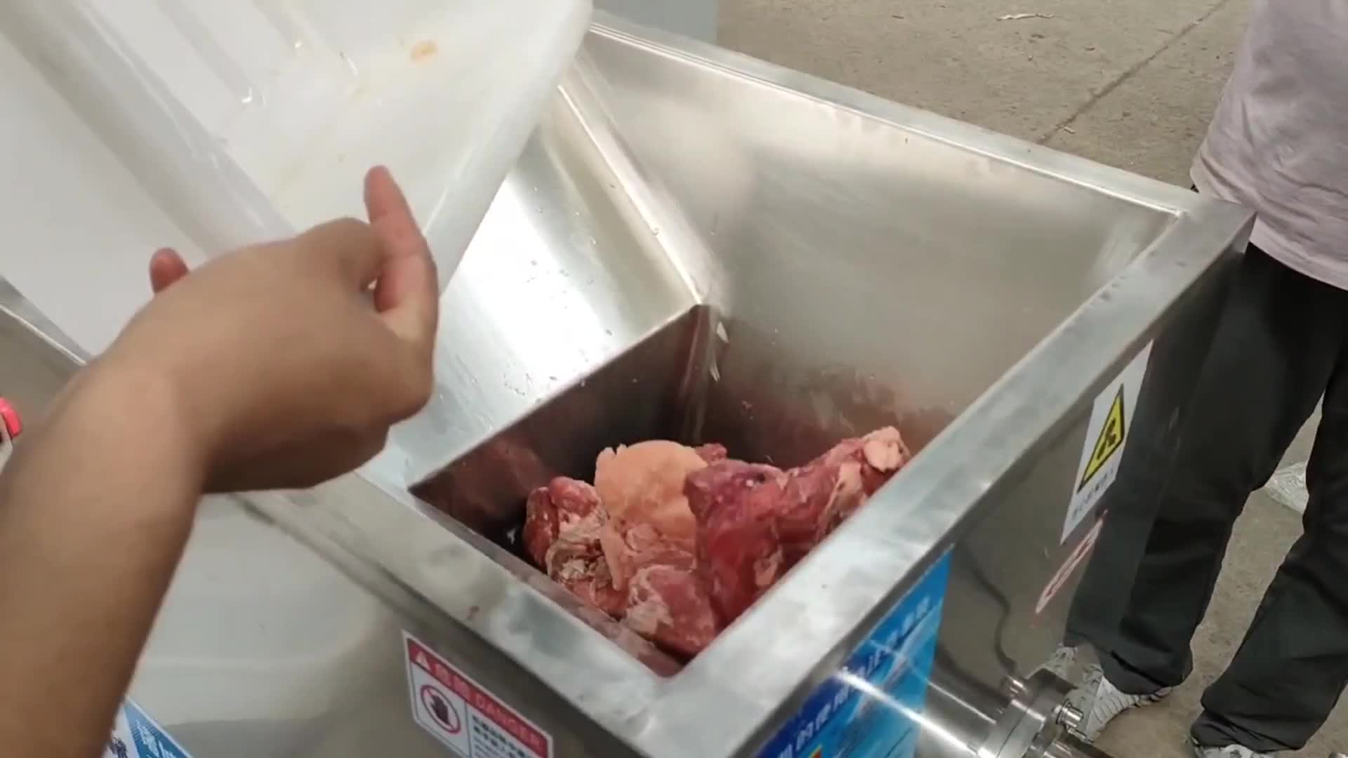 佳品機(jī)械凍肉鮮肉多功能絞肉機(jī)