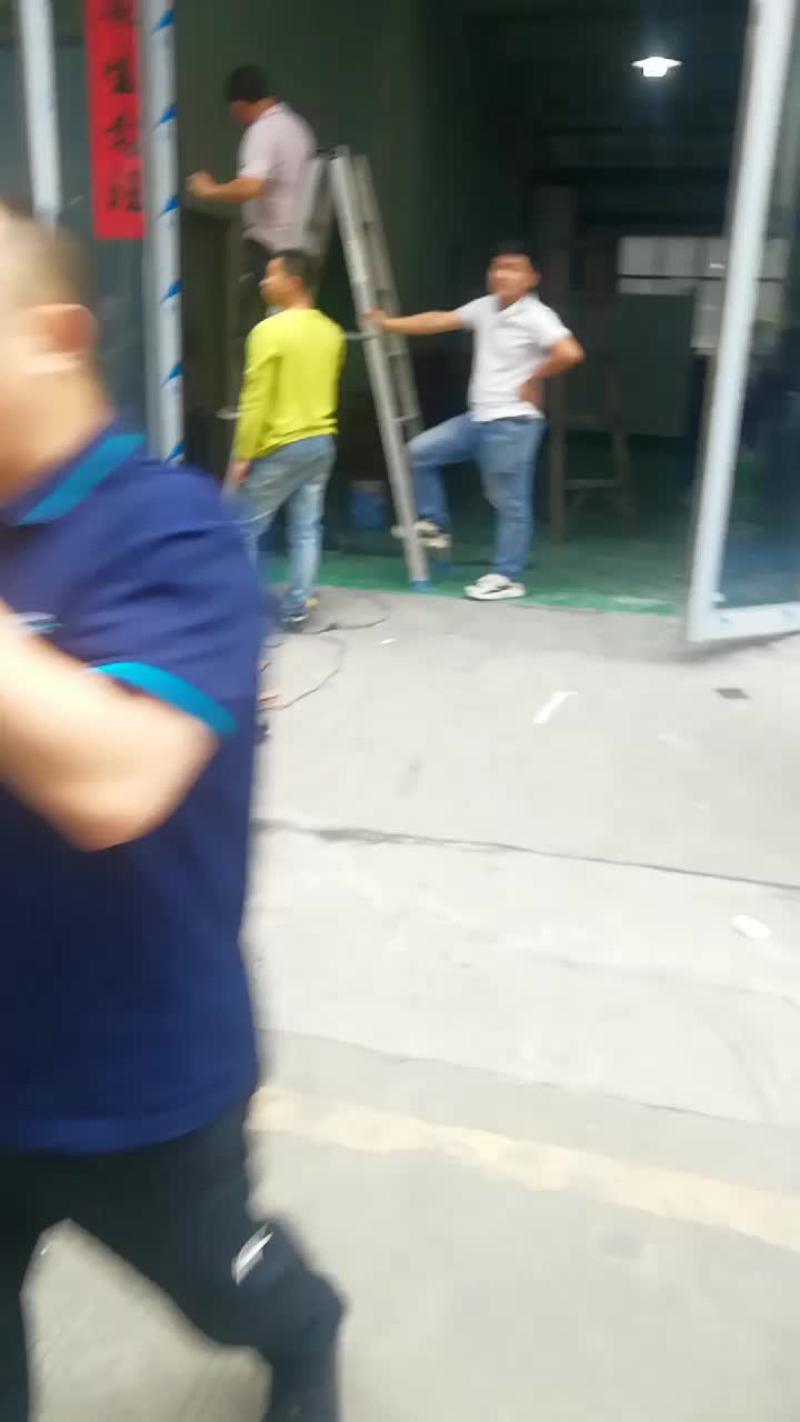 广东省深圳市玻璃门安装钢化维修更换