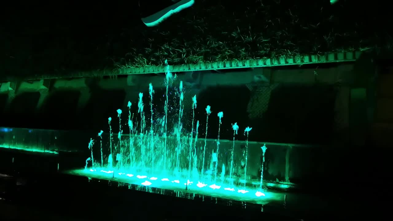 巫山景区入口水景音乐喷泉