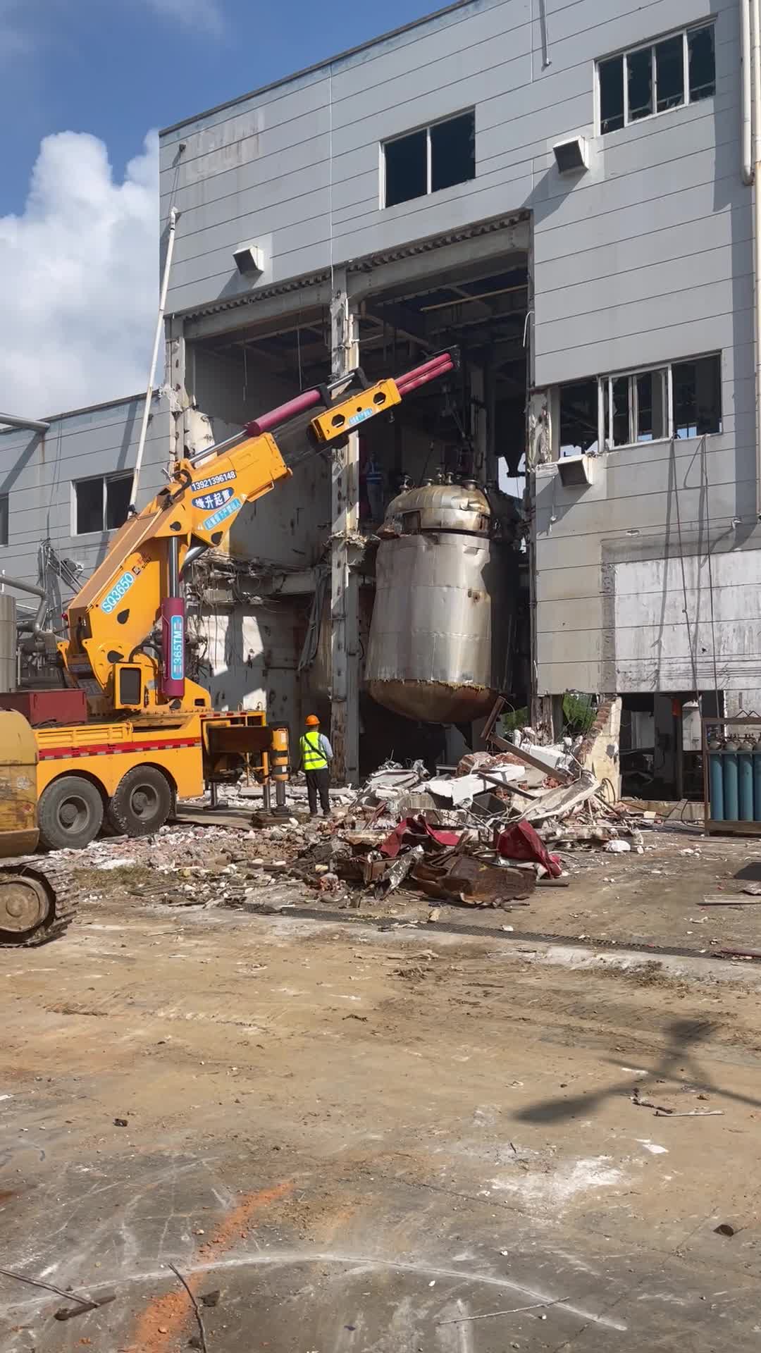 化工设备拆除回收厂房拆除化工厂整厂拆除