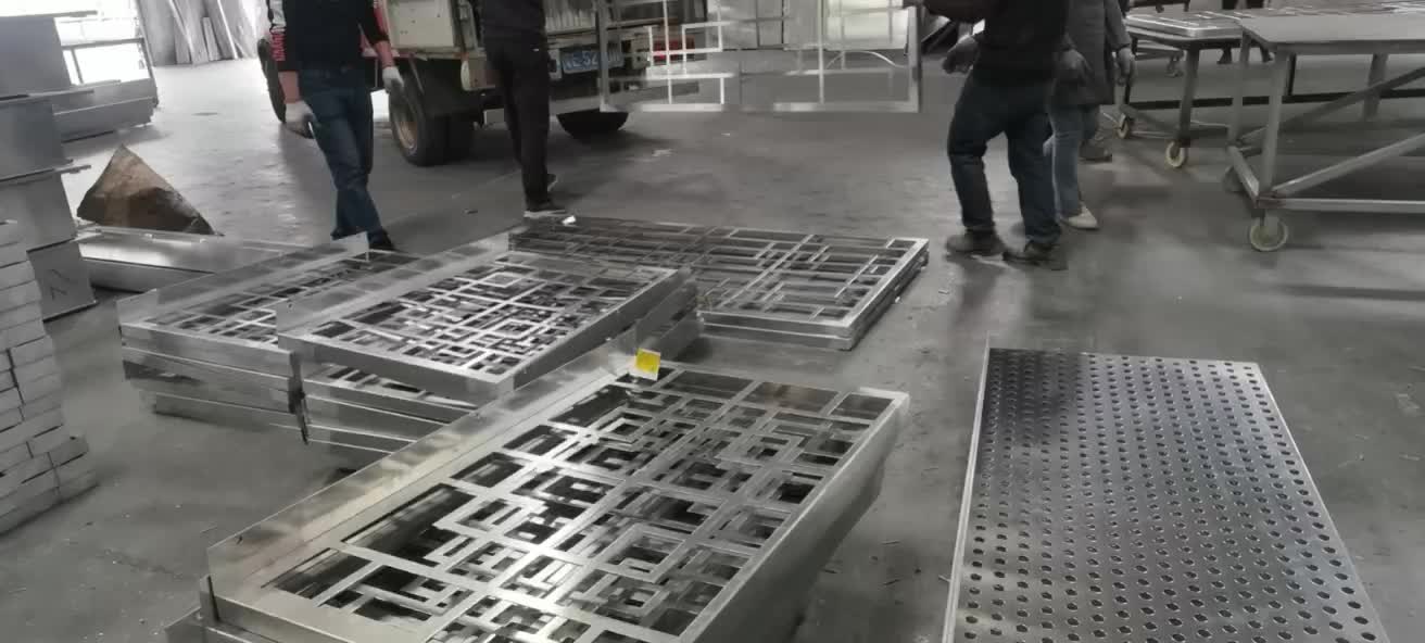 铝单板镂空雕花冲孔穿孔铝合金空调罩厂家