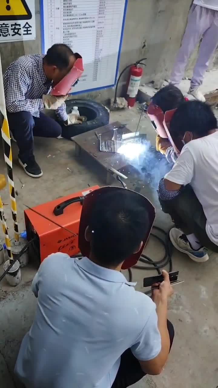 焊工实操视频