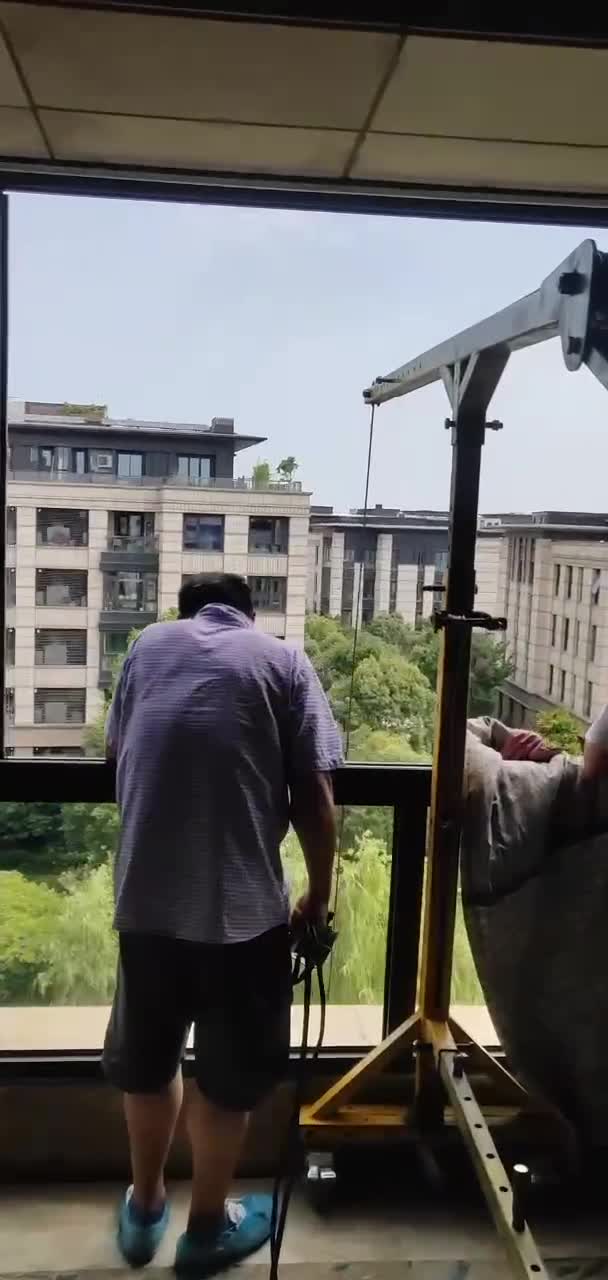 上海松江别墅吊装家具上楼视频，高层吊沙发