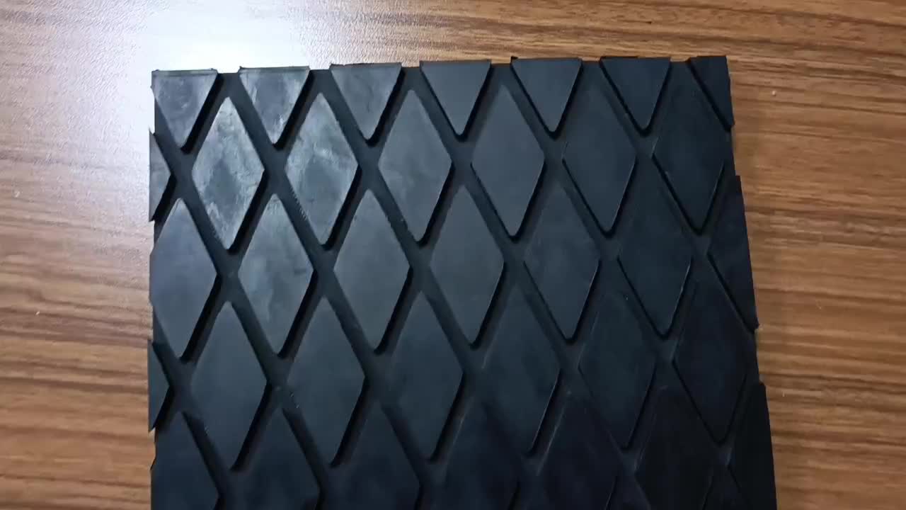 滚筒冷硫化包胶用菱形胶板