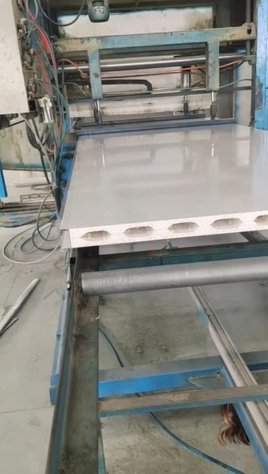 硫氧镁夹芯板硫氧镁复合板净化板
