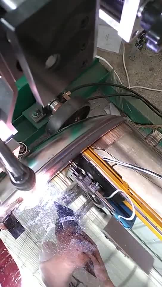 不锈钢供水设备自动焊机