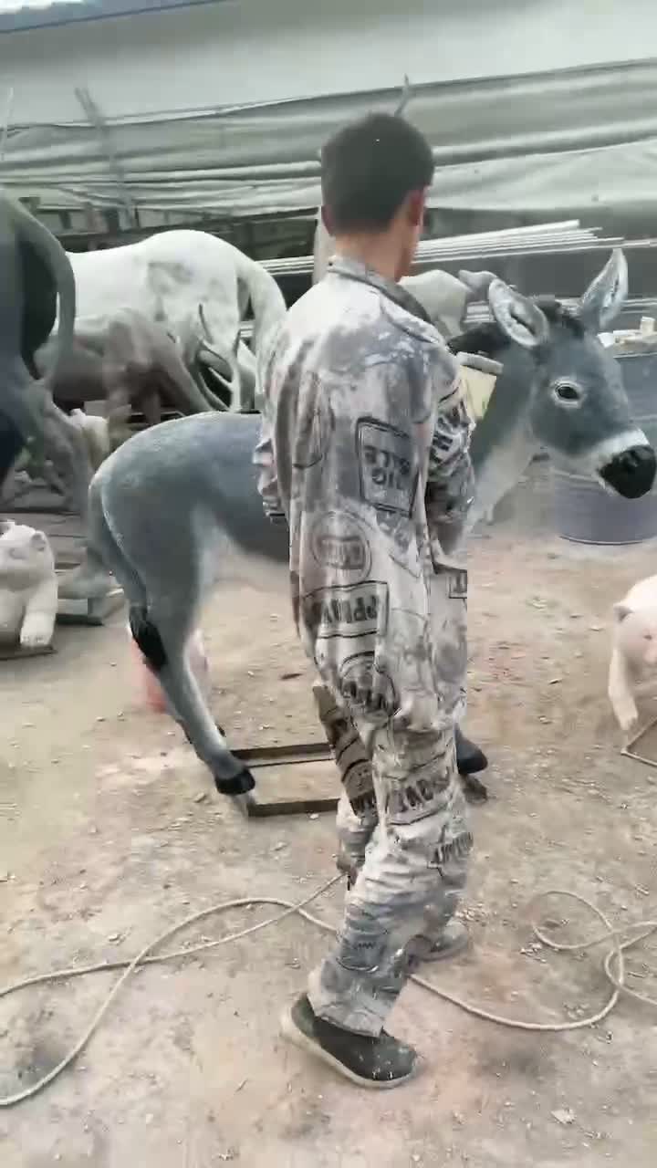 玻璃钢毛驴雕塑，仿真毛驴雕塑