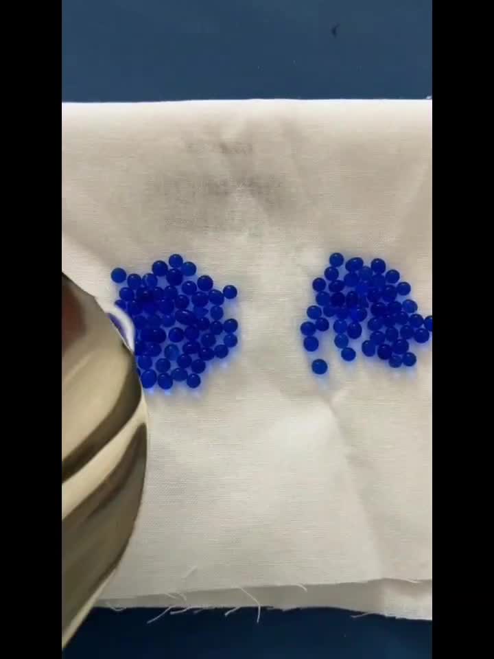 蓝色变色硅胶吸湿变色过程