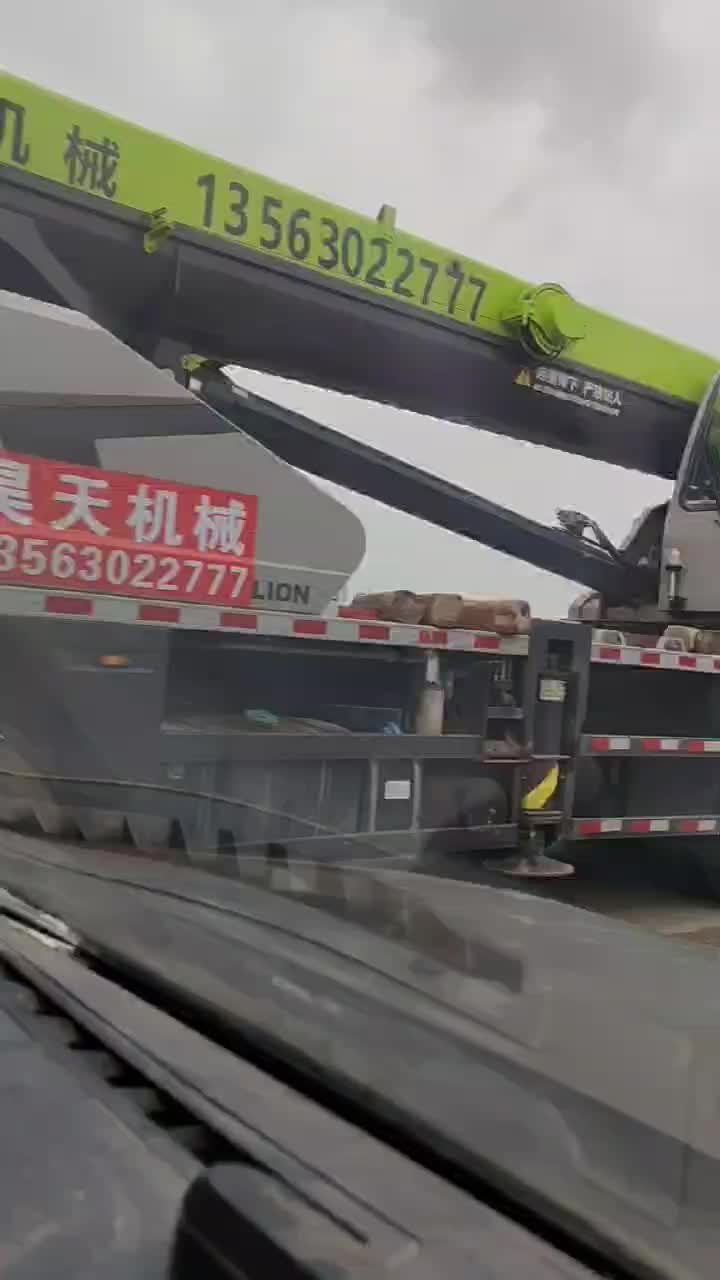 惠州昊天吊装租赁25吨汽车吊去干活喽
